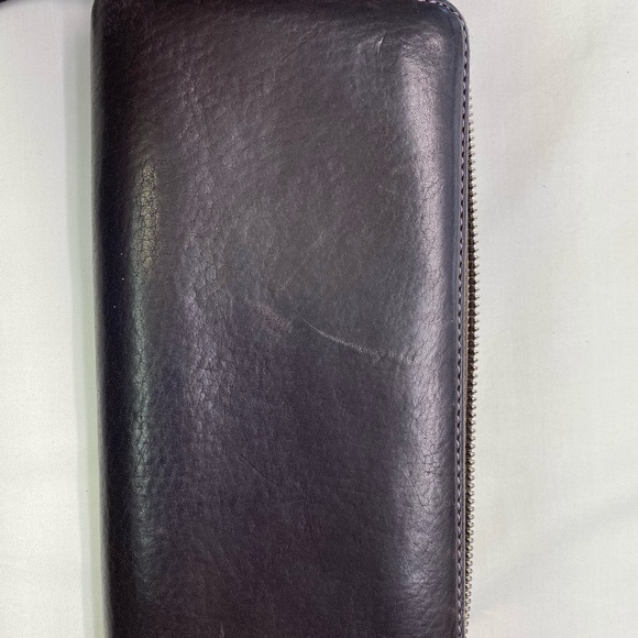 Coach Women’s Zip Wallet – Dark Brown Pebbled Leather, Great Condition - Picture 2 of 6